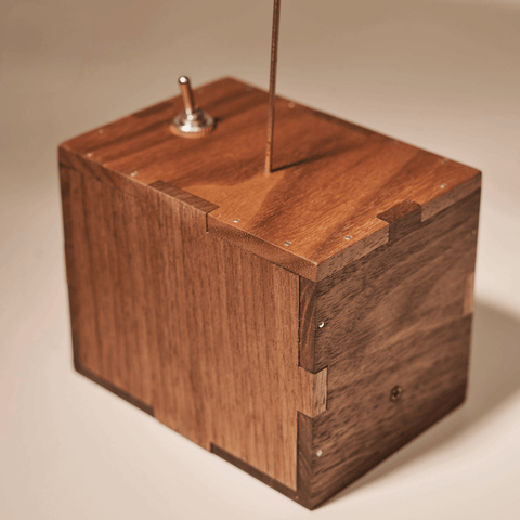 Riyumyi Handcrafted Walnut Swan Automaton